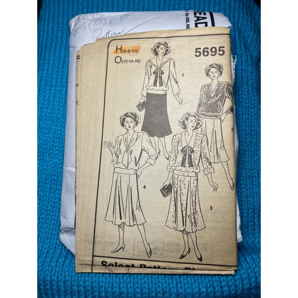 Readers Mail Sewing pattern  pullover top A line skirt belt size 6 8 10